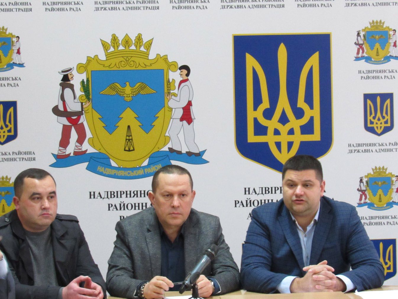 Демонструють приклад згуртованості